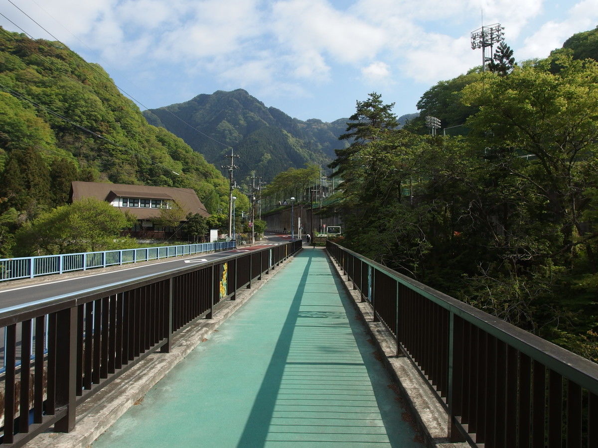 Hossawa Falls at Hinohara